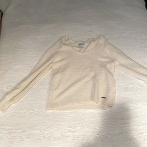 Abercrombie & Fitch white sweater